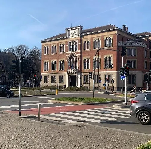 Buonarroti Life Roof Garden Mita アパート *